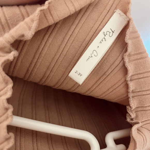 ❌SOLD Rylee + Cru top - Picture 2 of 2